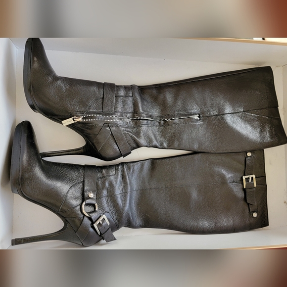 Michael Kors Cheyenne Leather Boot Black - Picture 4 of 4
